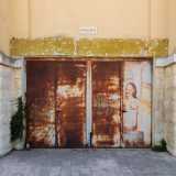 Andando avanti ecco Porta Spagna, decorata da Javier Martinez e Javier Fernandez. Protagonisti del dipinto erano una figura maschile e una femminile intenti in un dialogo, incorniciati da un�architettura ispirata a Gaud�